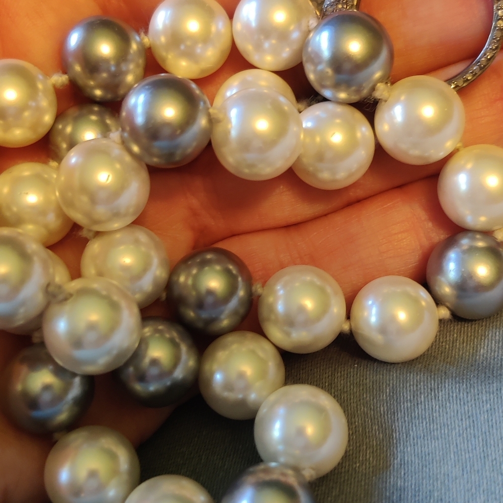 Imitation pearl necklace 18"